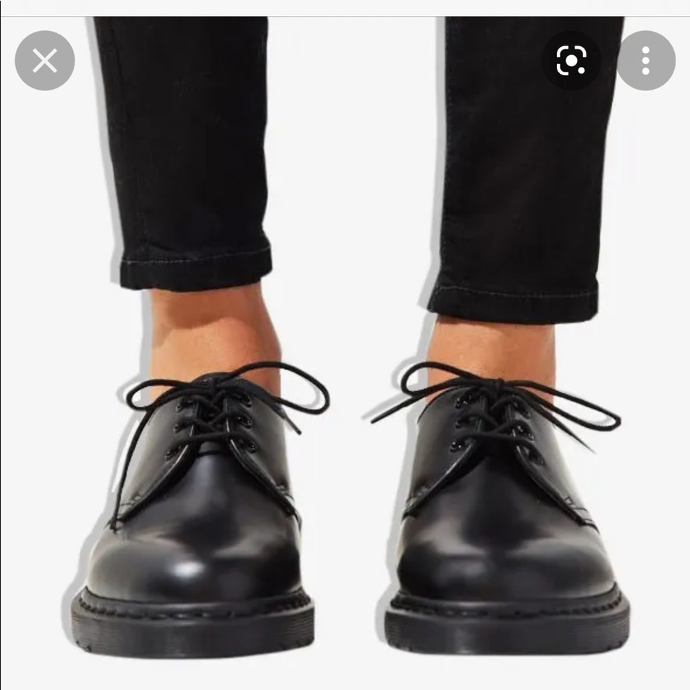 Nearly new dr. Martens black 1461 mono derby Oxford shoe